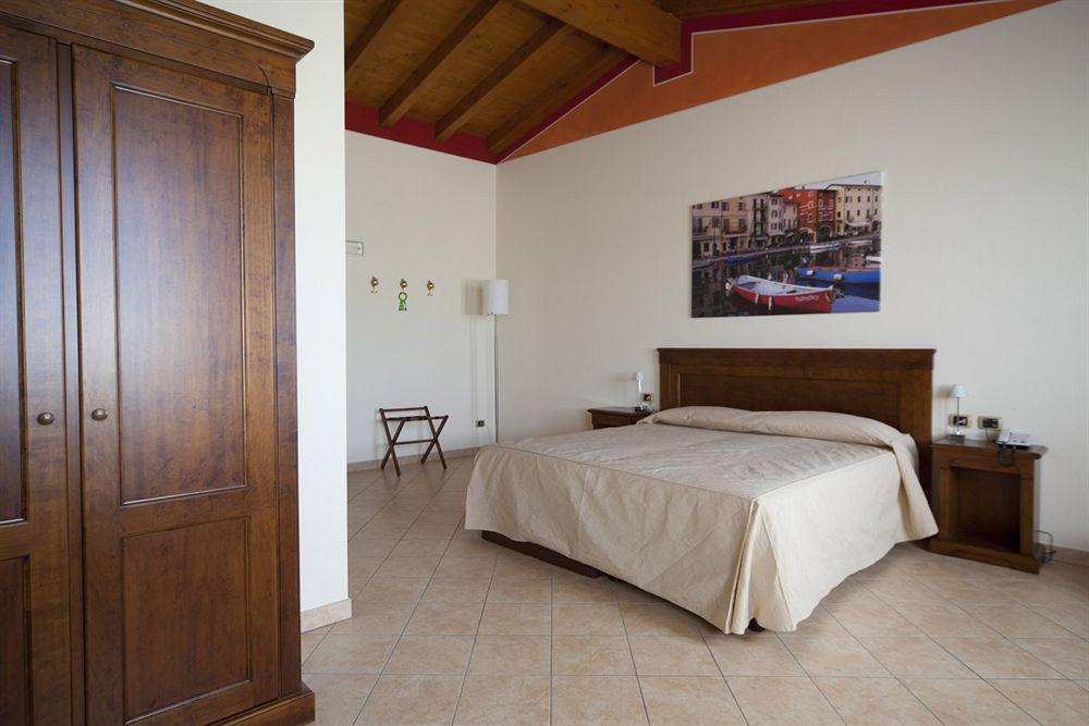 Relais Corte Pontigliardo Cola  Bagian luar foto