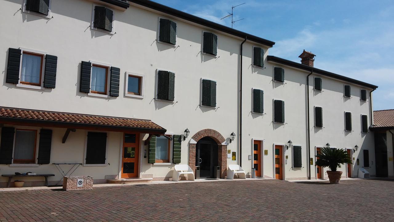 Relais Corte Pontigliardo Cola  Bagian luar foto